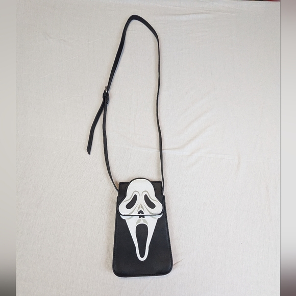 GHOST FACE Crossbody NWOT Adjustable Strap - Picture 2 of 8